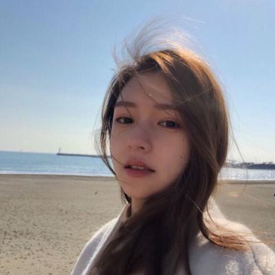 湖南耒阳：万亩油菜花田里“赶大集”