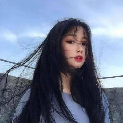 68㎡柜子隔出衣帽间，走廊借点空间隐藏洗衣区！